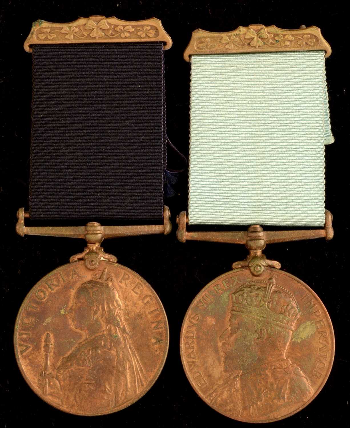 Lot 1823 - 1900 and 1903 Visit to Ireland medals