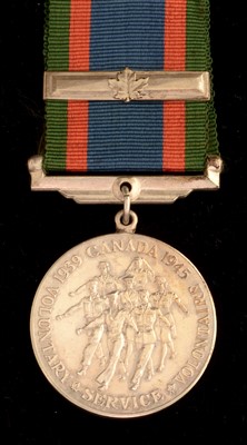 Lot 1693 - Canadian Second World War Voluntary Service medal