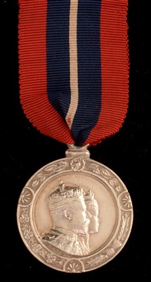 Lot 1827 - Edward VII Coronation medal