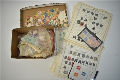 Lot 100 - USA large quantity of loose stamps