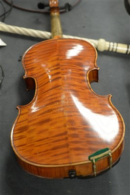 Lot 505 - Violin