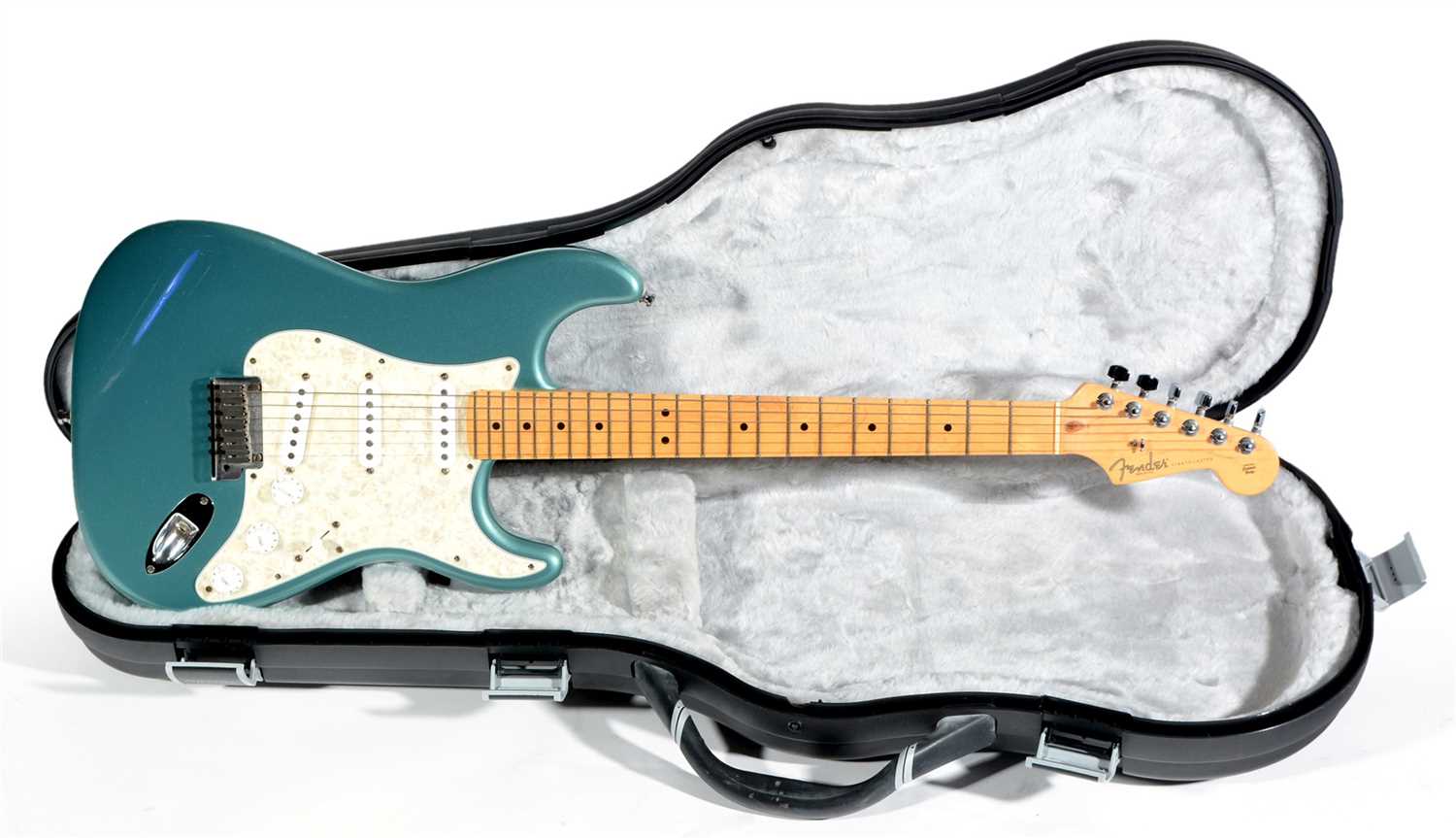 Lot 141 - Fender USA Stratocaster