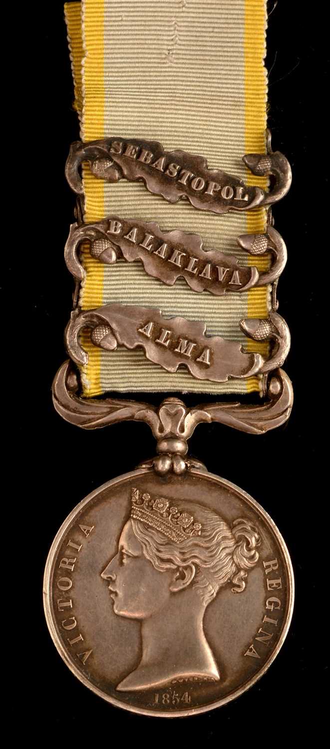 Lot 1578 - Queen Victoria Crimea medal
