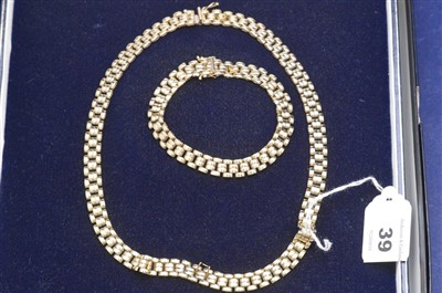 Lot 39 - 9ct necklace and bracelet