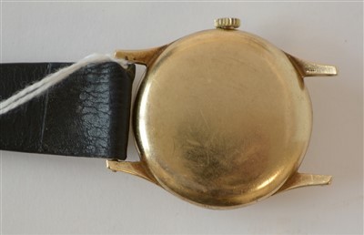 Lot 8 - A gent's late 1950's Longines 9ct. gold wristwatch.