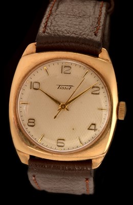 Lot 40 - Tissot gold wristwatch