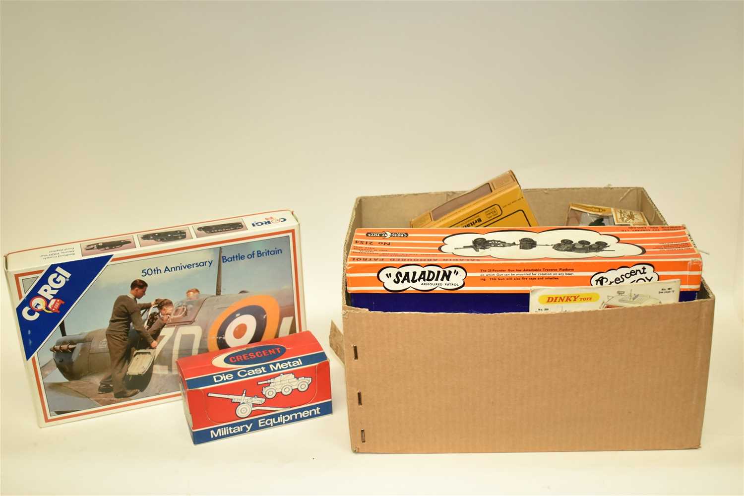 Lot 190 - Military diecasts