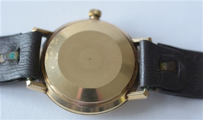 Lot 41 - Omega Automatic De Ville: A Gentleman's 9ct gold cased wristwatch