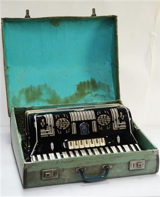 Lot 71 - An Orfeo accordion.