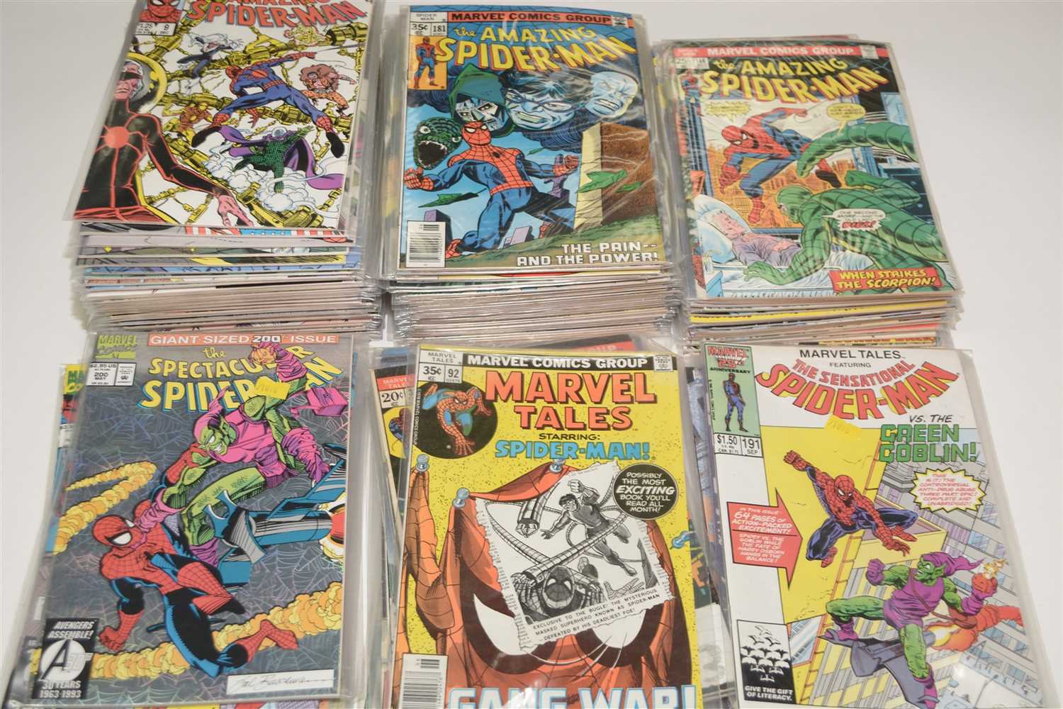 Lot 956 - The Amazing Spider-Man Comics