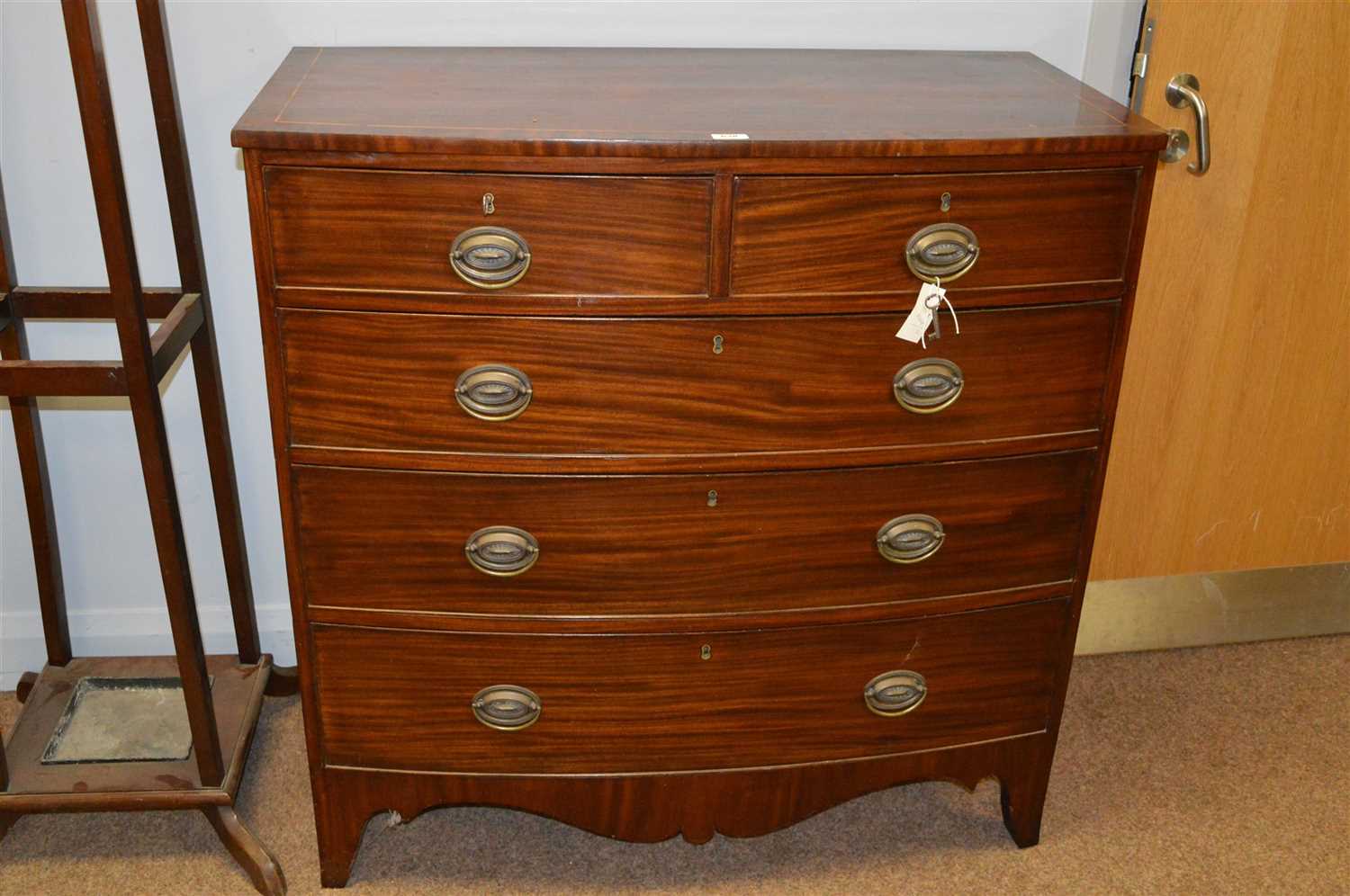 Lot 638 - Bowfront chest