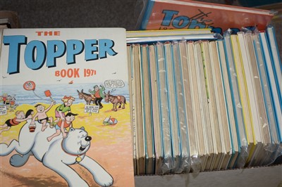 Lot 901 - The Topper Annual