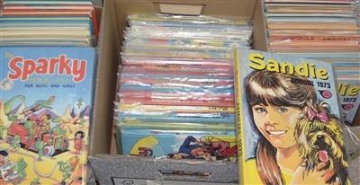 Lot 924 - Girl's comic annuals comprising
