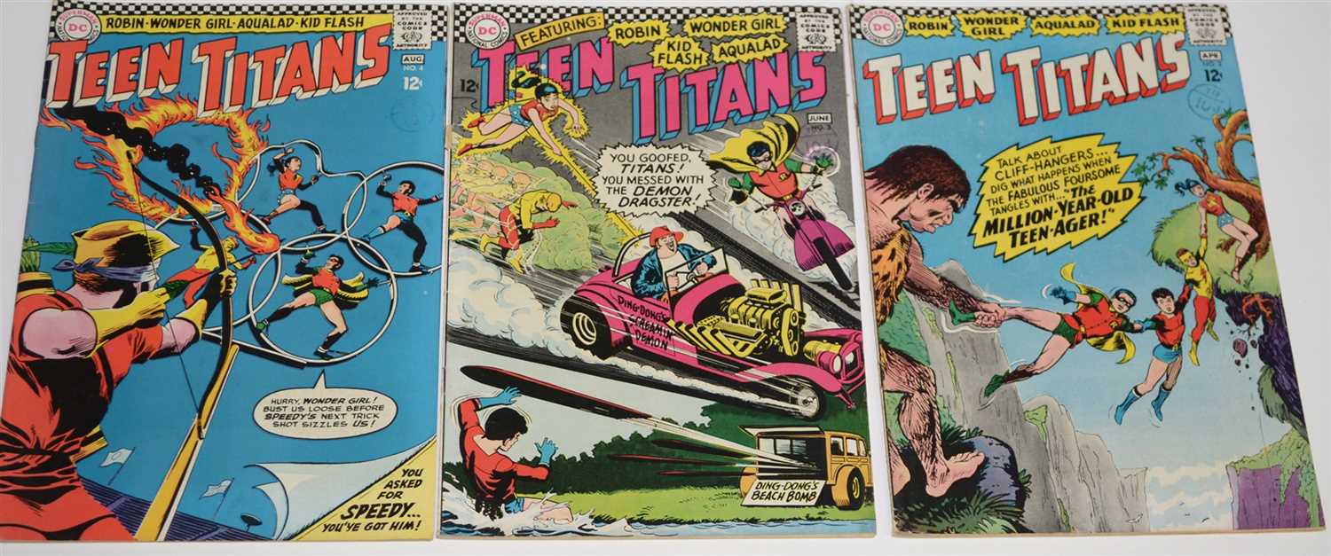 Lot 1427 - Teen Titans Comics