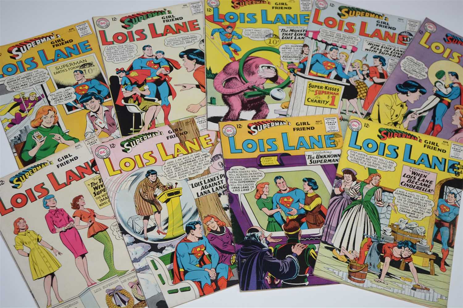 Lot 1474 - Lois Lane Comics