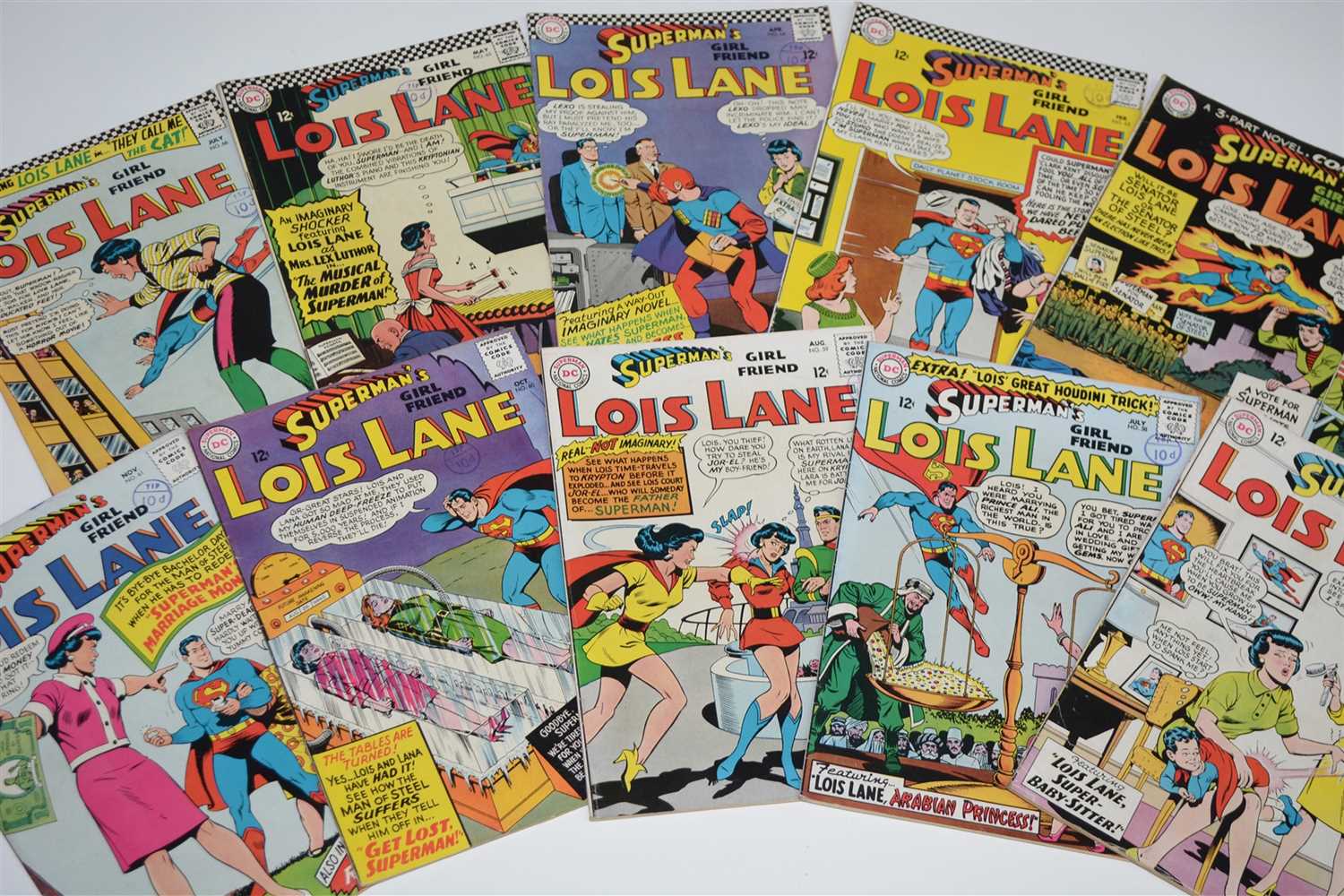 Lot 1475 - Lois Lane Comics