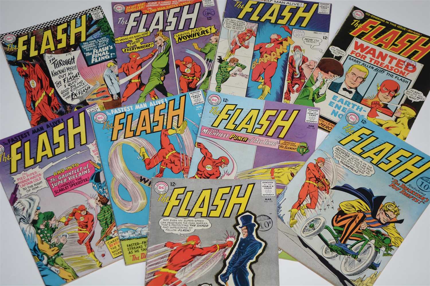 Lot 1504 - The Flash Comics