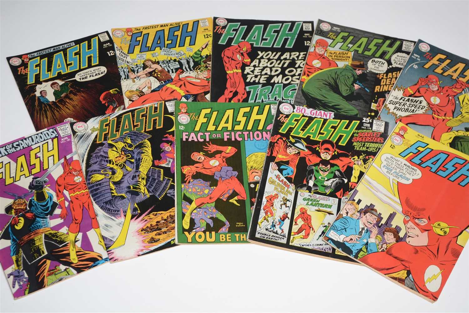 Lot 1509 - The Flash Comics