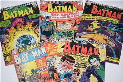 Lot 1561 - Batman Comics
