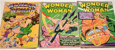 Lot 1611 - Wonder Woman Comics