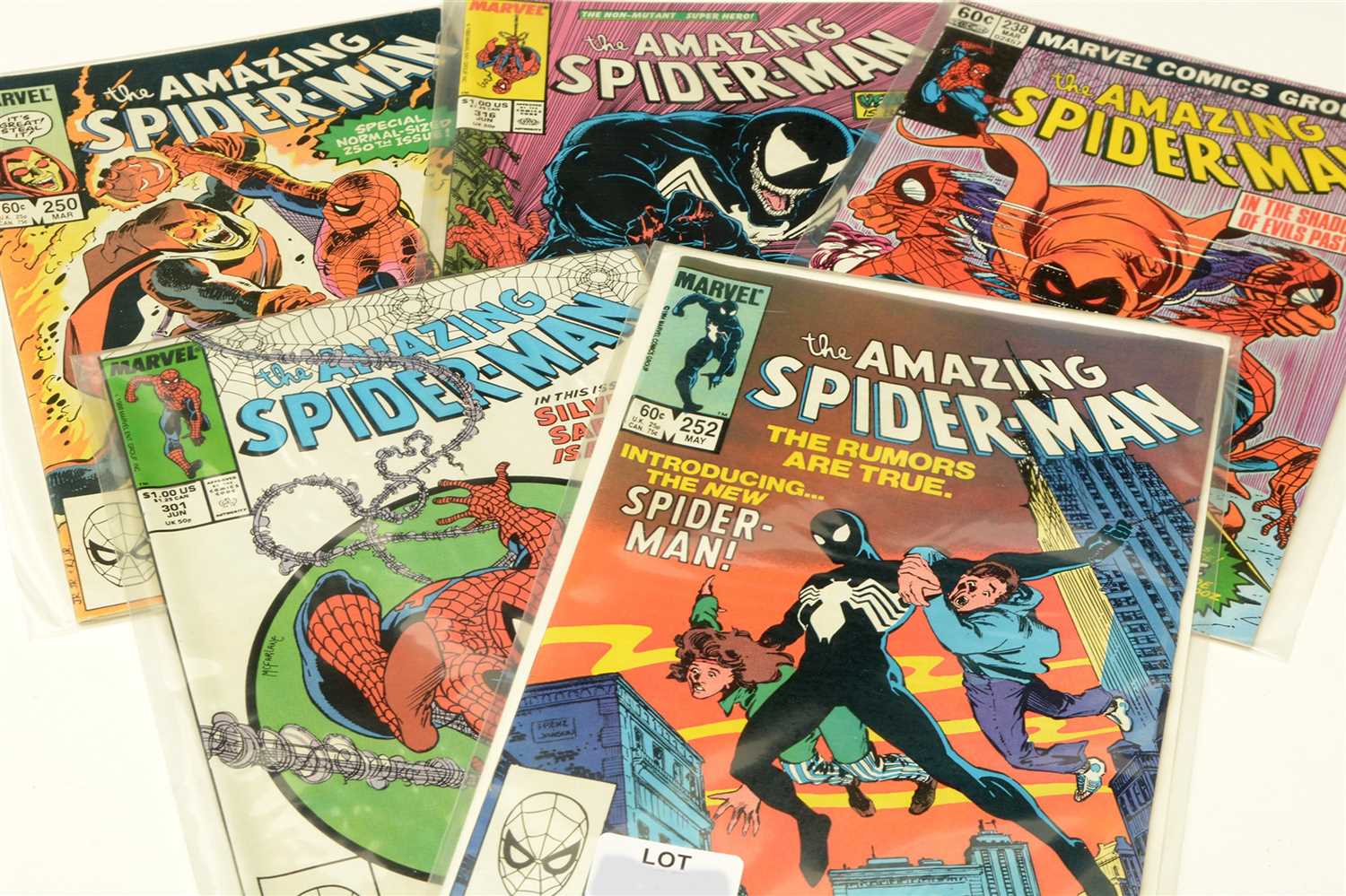 Lot 1016 - Amazing Spider-Man No's. 238, 316, 250, 252 and 301