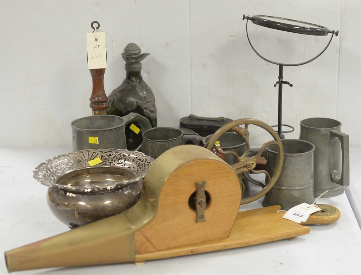 Lot 262 - Mechanical bellows and other items