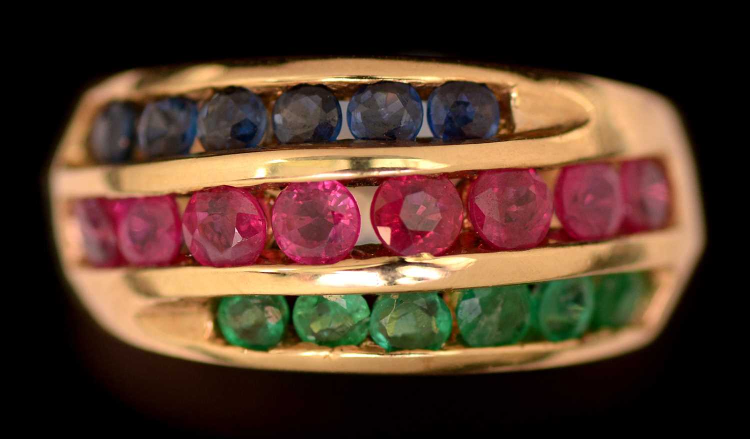 Lot 70 - Sapphire, ruby and emerald ring