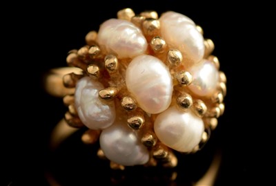 Lot 78 - Baroque pearl ring