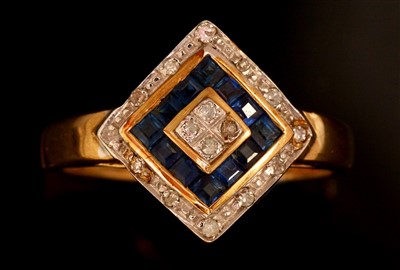 Lot 165 - Sapphire and diamond ring
