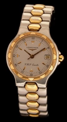 Lot 49 - A lady's Longines Conquest VHP quartz bracelet watch