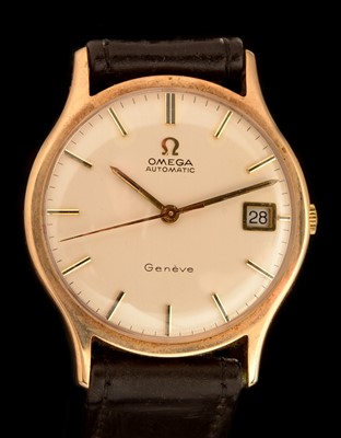 Lot 25 - An Omega Automatic gent's 9ct. gold cased wristwatch.