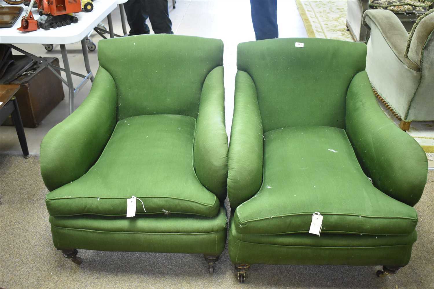 Lot 583 - Arm chairs