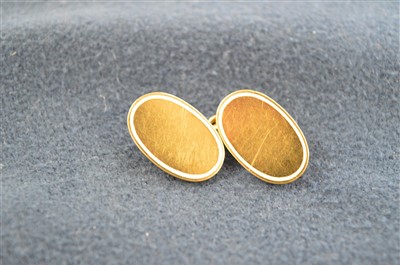 Lot 145 - A pair of 18ct yellow gold cufflinks