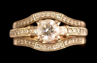 Lot 111 - Diamond ring