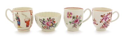 Lot 423 - Three Worcester coffee cups; and a tea bowl.