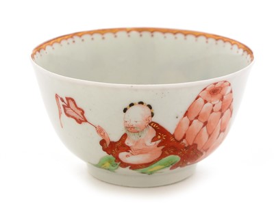 Lot 427 - Early Worcester porcelain tea bowl.