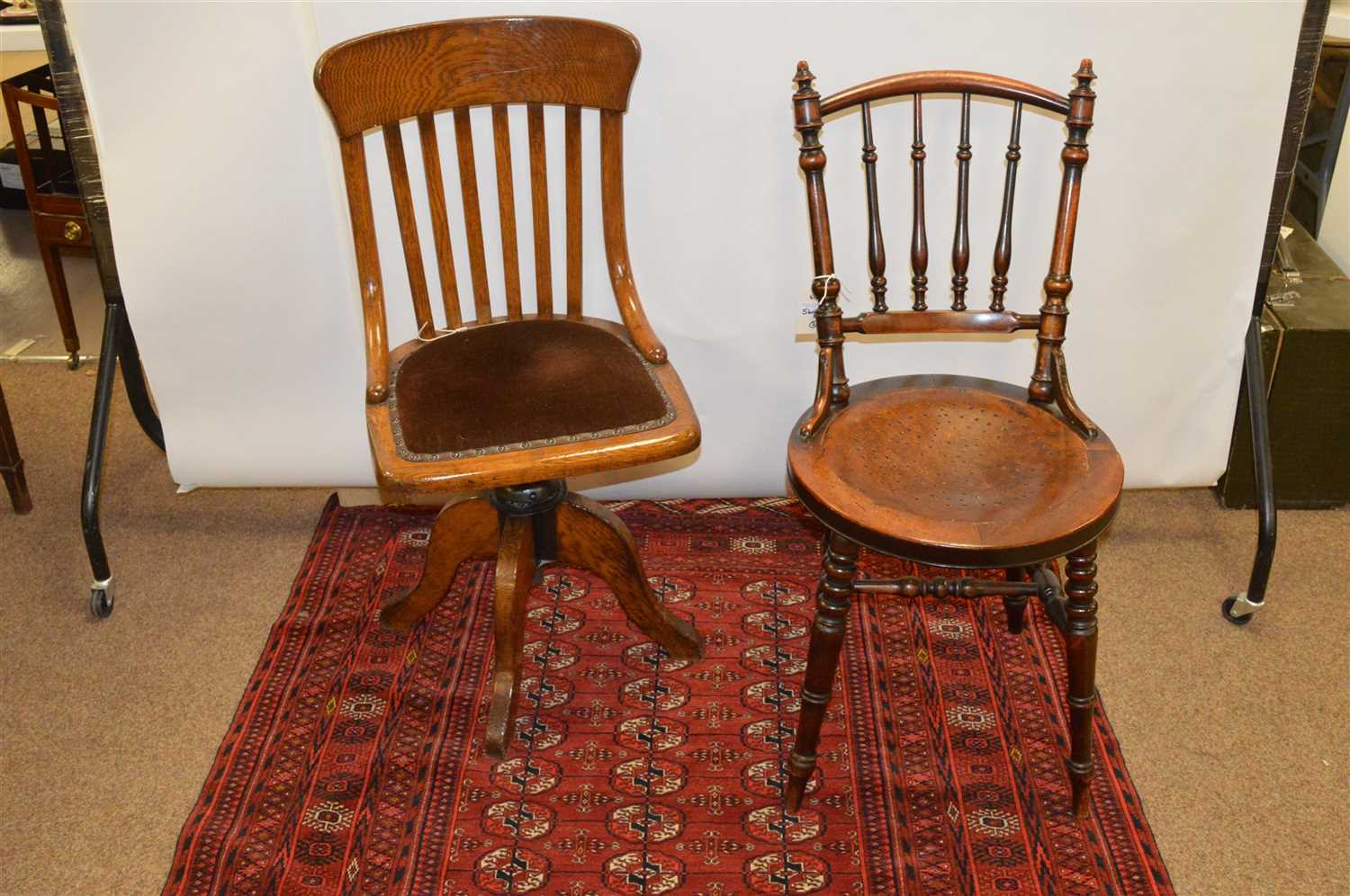 Lot 564 - Two chairs