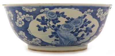 Lot 342 - Chinese blue and white bowl