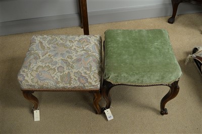 Lot 525 - Two stools