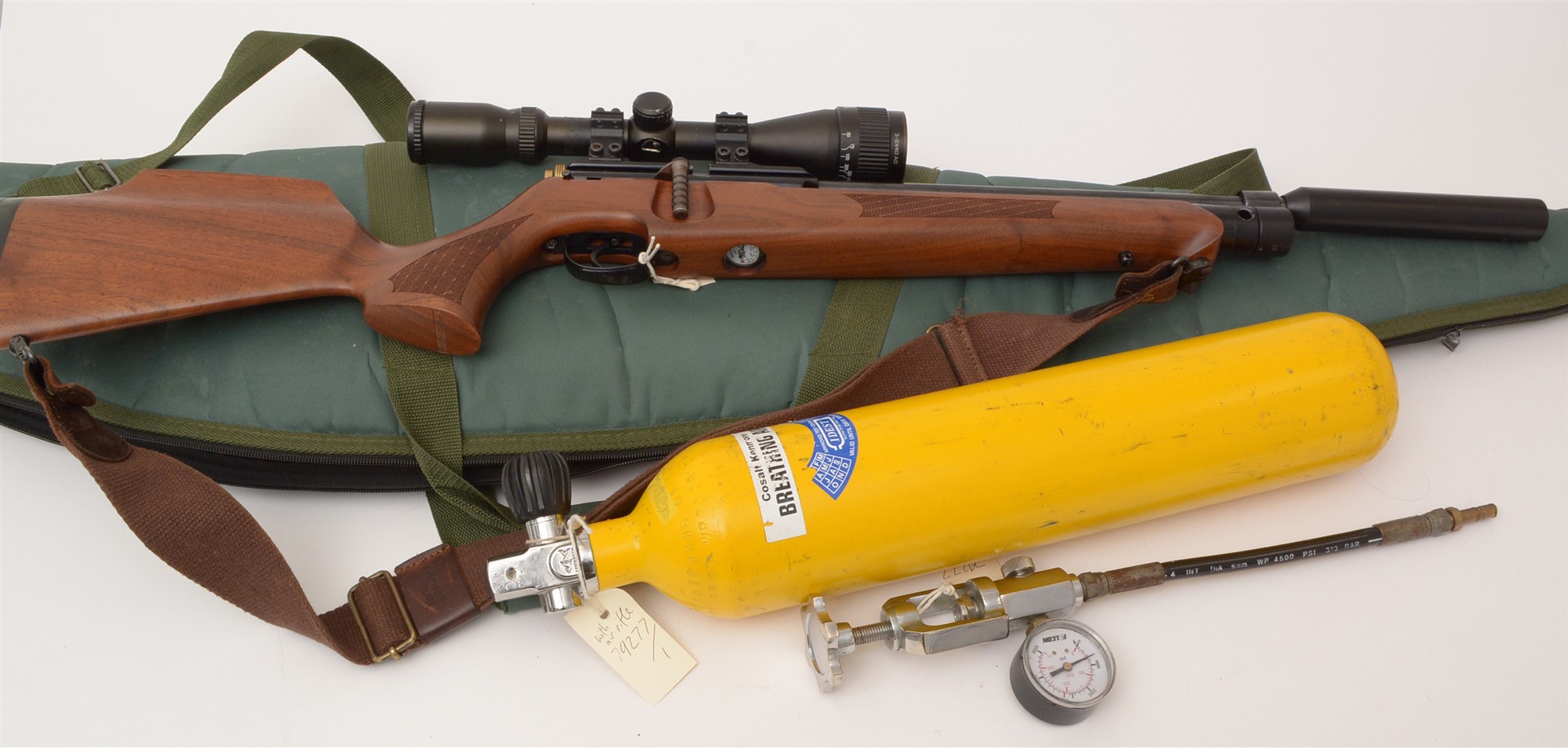 Lot 1631 - An FX-Cyclone Cal. 5,5 Air Rifle with
