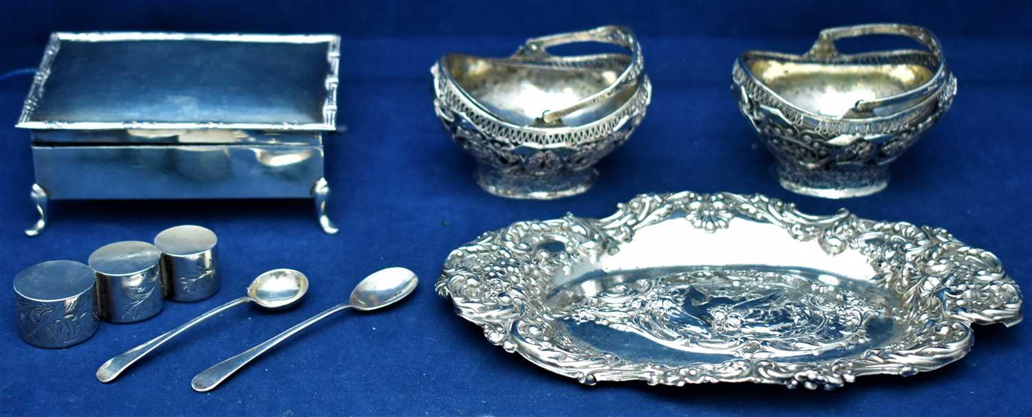 Lot 57 - Silver and white metal items