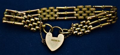 Lot 82 - 9ct gold bracelet