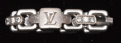 Lot 149 - Louis Vuitton ring