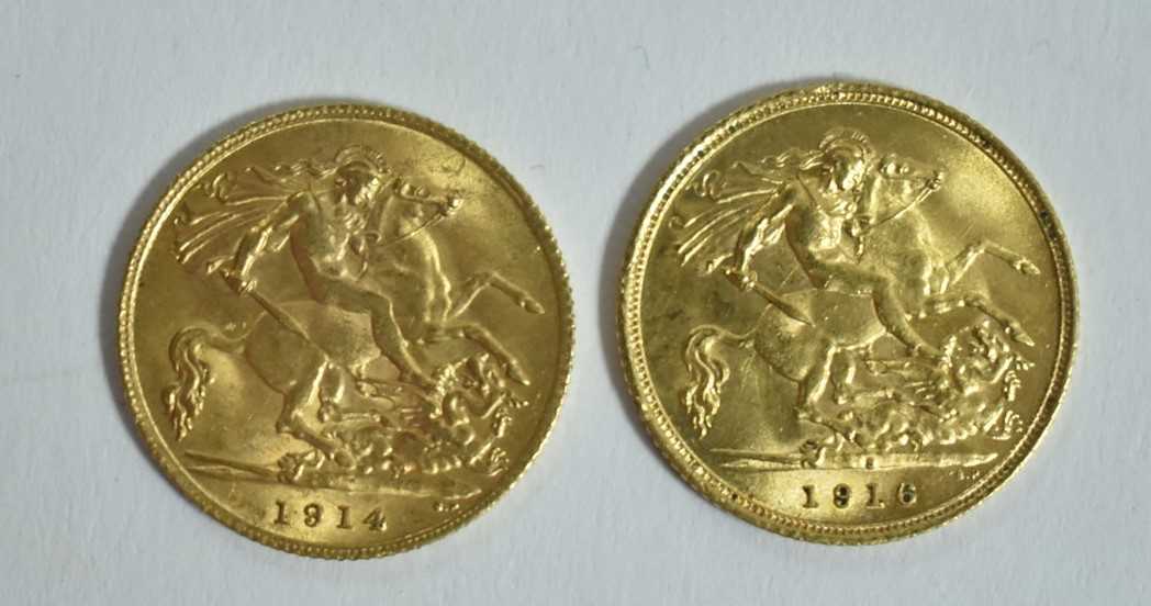 Lot 68 - Two half sovereigns