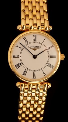 Lot 51 - Longines Agassiz: An 18ct yellow gold lady's wristwatch