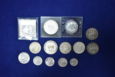 Lot 77 - Coins various