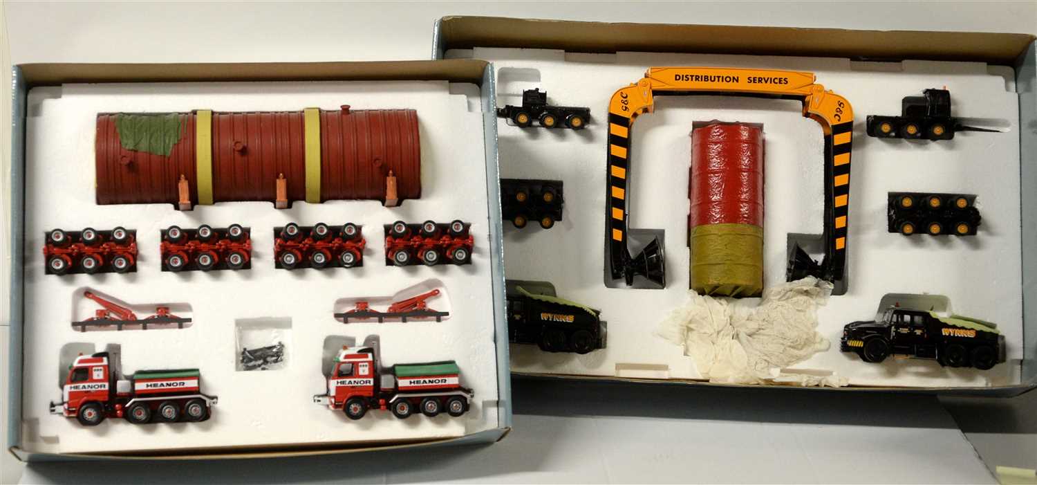 Lot 1260 - Limited edition die-cast model vehicles by Corgi.