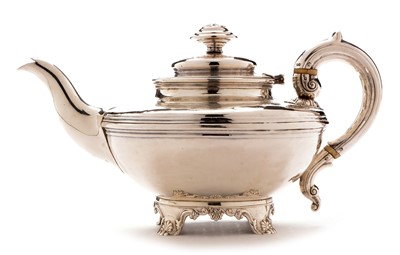 Lot 307 - Victorian silver teapot