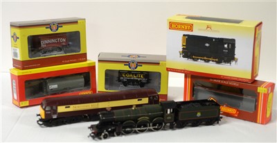 Lot 1393 - Hornby and Airfix locomotives, shunter and freight wagons.