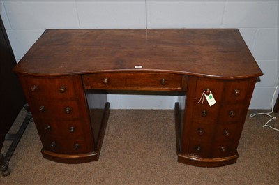 Lot 590 - Mahogany kneehole desk